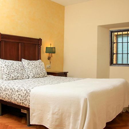 Apartamentos Medina Qurtuba กอร์โดบา ภายนอก รูปภาพ