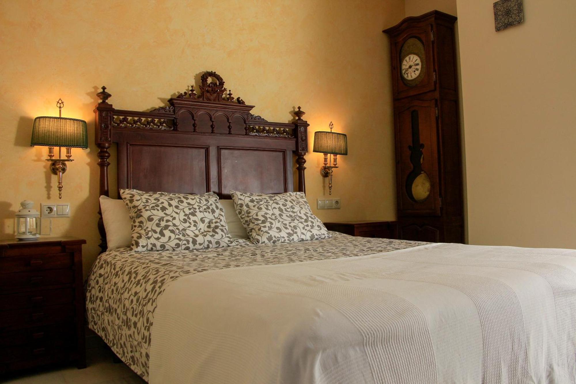 Apartamentos Medina Qurtuba กอร์โดบา ภายนอก รูปภาพ