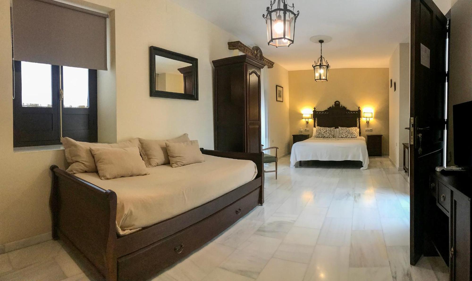 Apartamentos Medina Qurtuba กอร์โดบา ภายนอก รูปภาพ